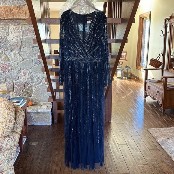 Mac Duggal a line sequin gown - Picture 4 of 9